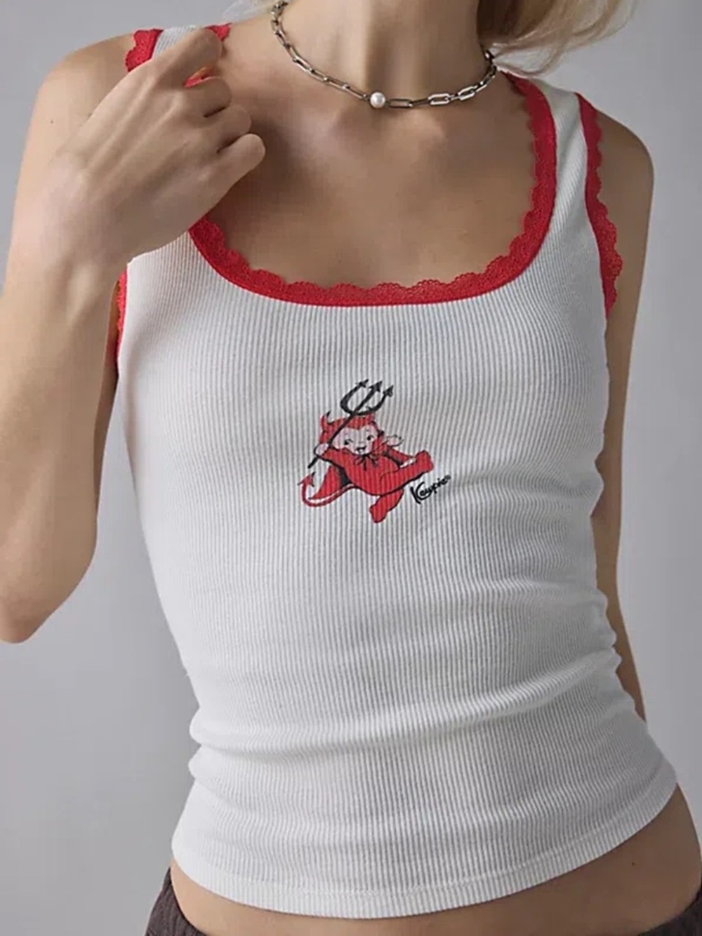 NWOT Kewpie Lace Trim Graphic Scoop Neck Cropped Tank Top Size Large
